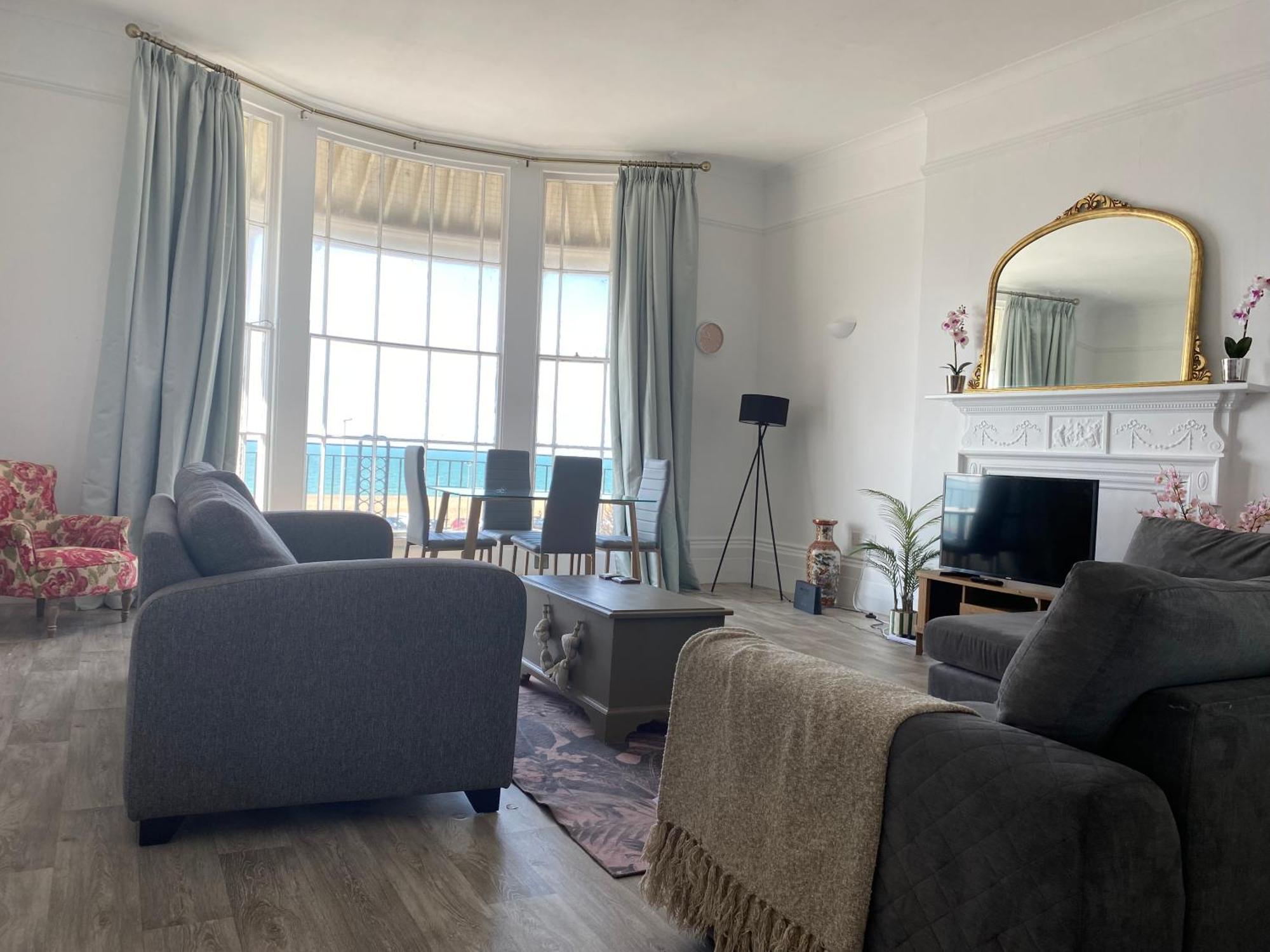 Period Sea View Flat In Hastings Apartment Exterior photo